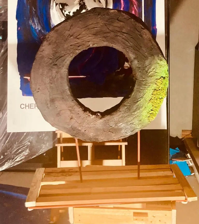 Graceful Circle Sculpture by Ellsworth Henriquez – ArtisA Aruba