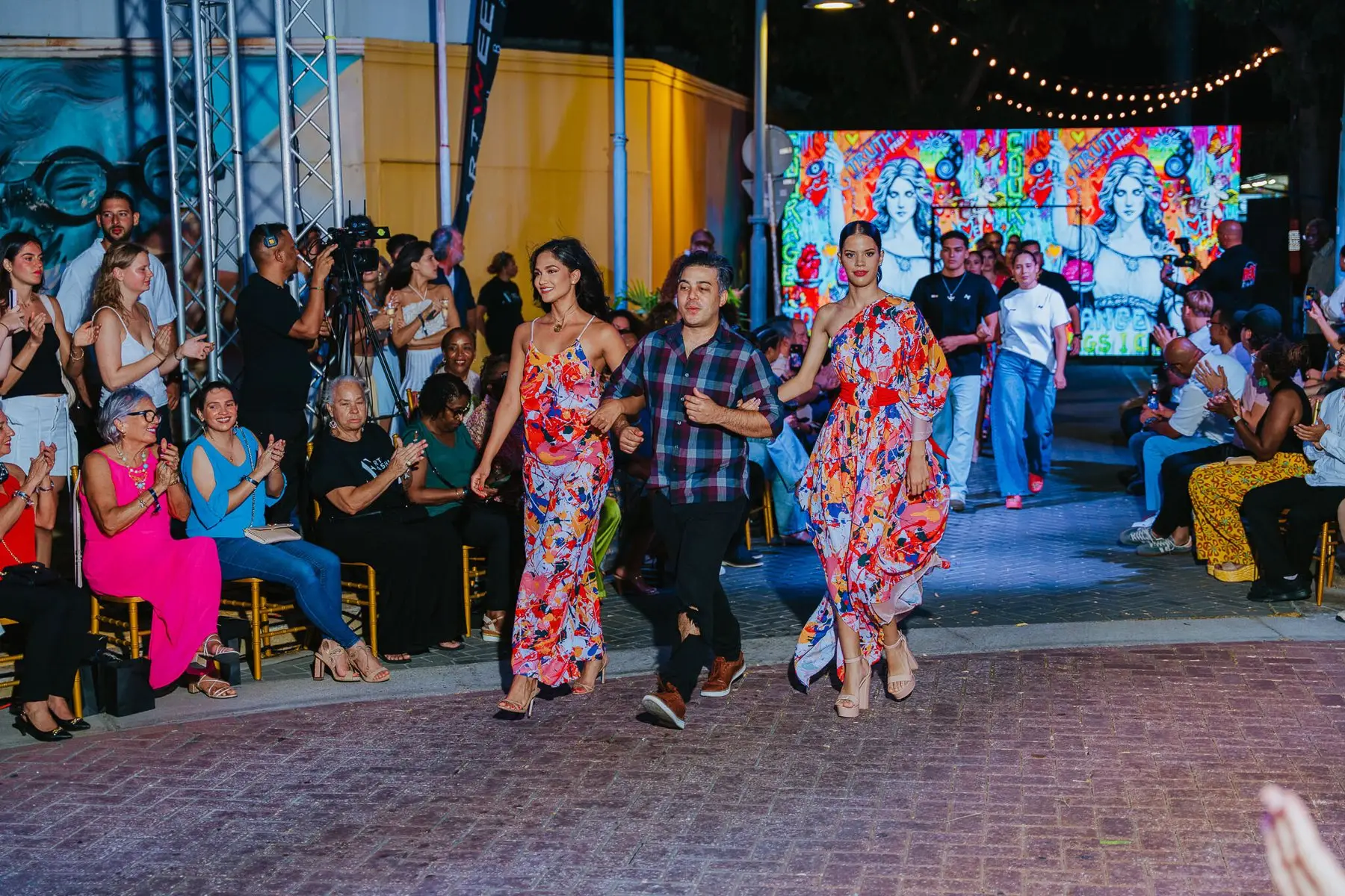 Crowd at Art Fashion during Art Week Aruba in San Nicolas